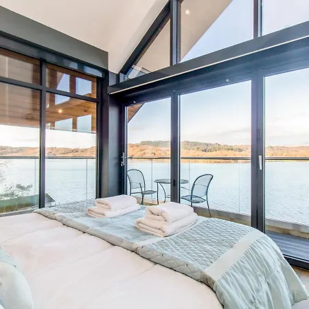 Nyaraló Lakeside At Louper Weir