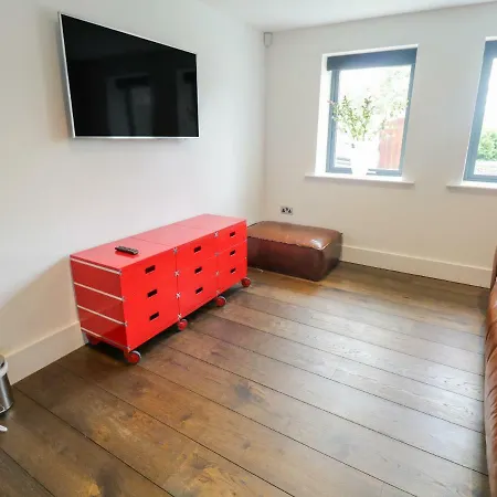 Lakeside At Louper Weir Nyaraló